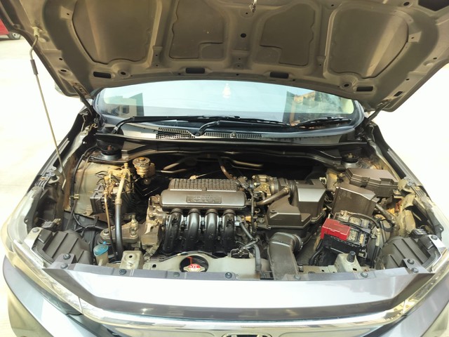 Second-hand 2020 Honda Amaze S Petrol for sale in Thane-3