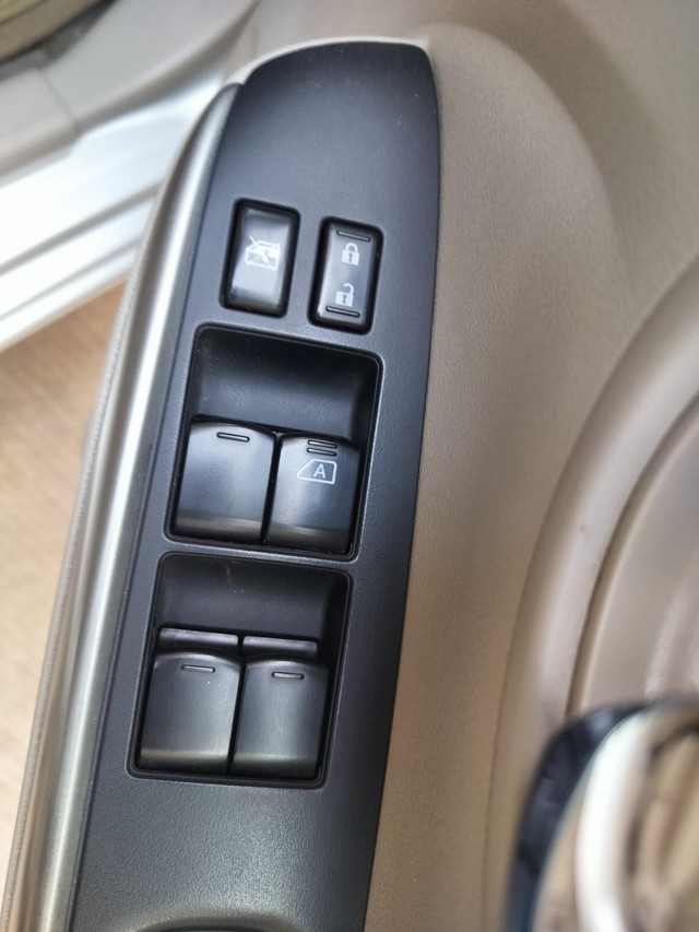 Second-hand 2013 Nissan Sunny XV for sale in Thane-15