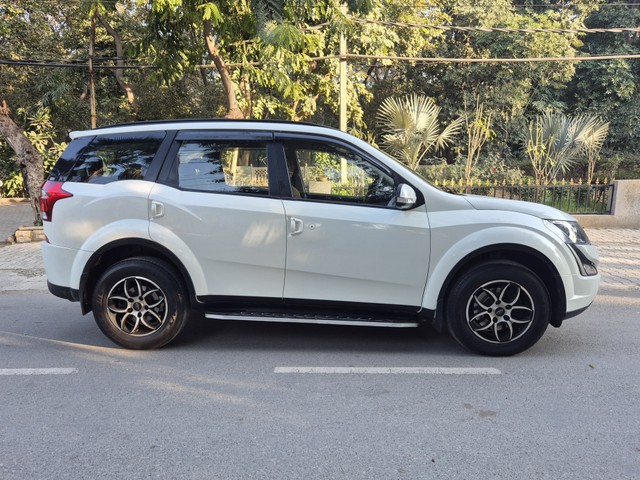 Second-hand 2019 Mahindra XUV500 W7 AT BSIV for sale in Gurgaon-1