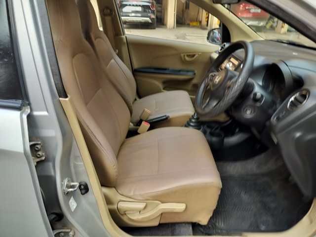 Second-hand 2015 Honda Amaze S i-Vtech for sale in Thane-5