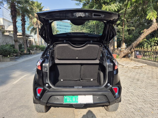 Second-hand 2023 Tata Nexon XZ Plus LUX for sale in Gurgaon-17