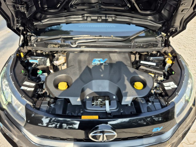 Second-hand 2023 Tata Nexon XZ Plus LUX for sale in Gurgaon-6