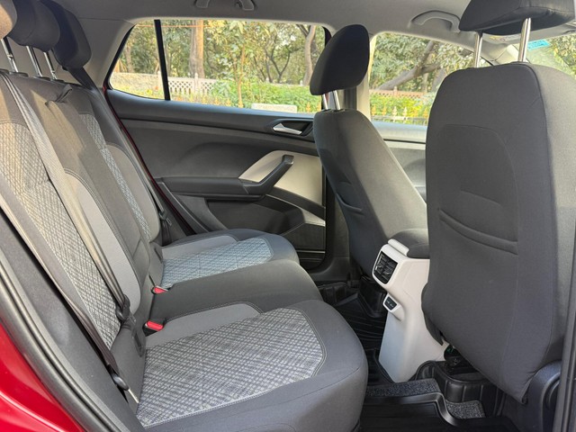 Second-hand 2022 Volkswagen Taigun 1.0 TSI Highline AT BSVI for sale in Gurgaon-9