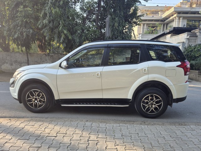 Second-hand 2019 Mahindra XUV500 W7 AT BSIV for sale in Gurgaon-4