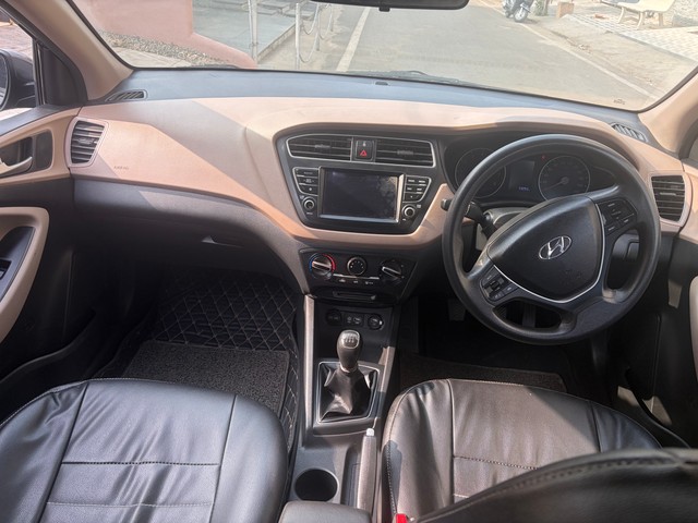 Second-hand 2020 Hyundai i20 Sportz Plus for sale in Jaipur-7