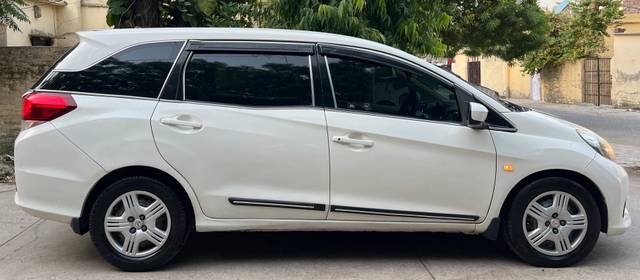 https://images10.gaadi.com/usedcar_image/B9369719-C05D-4675-B374-C56C0FEC0C6E/original/f134556c-8123-47fb-9c3c-c267311b016b.jpg?imwidth=6401