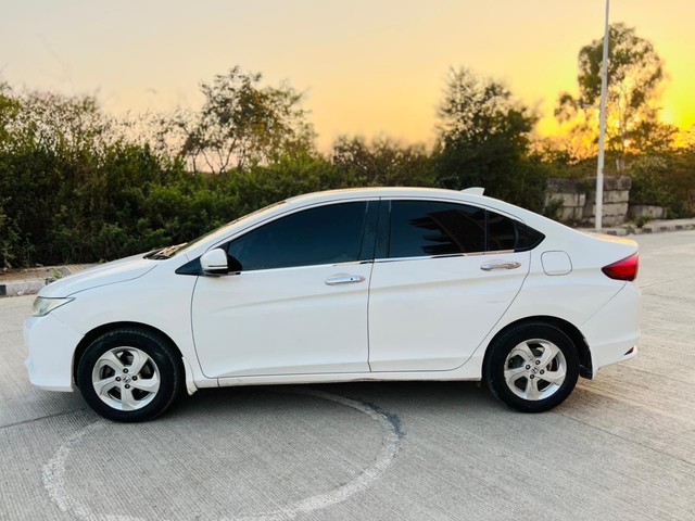 Second-hand 2015 Honda City i VTEC VX for sale in Pune-3