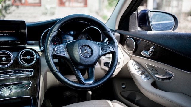 Second-hand 2017 Mercedes-Benz C-Class C 220 CDI Avantgarde for sale in New Delhi-5