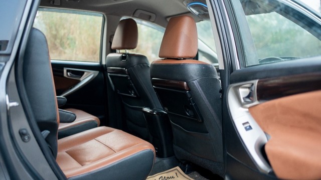 Second-hand 2018 Toyota Innova Crysta 2.8 ZX AT BSIV for sale in New Delhi-9