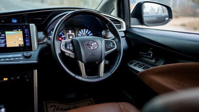 Second-hand 2018 Toyota Innova Crysta 2.8 ZX AT BSIV for sale in New Delhi-14