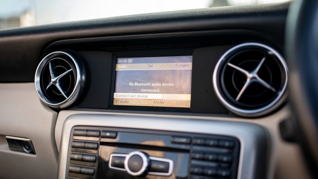 Second-hand 2014 Mercedes-Benz SLK-Class SLK 350 for sale in New Delhi-6