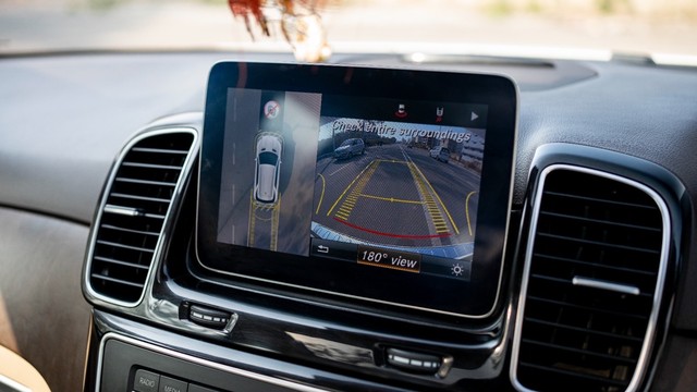 Second-hand 2019 Mercedes-Benz GLE 350d for sale in New Delhi-6