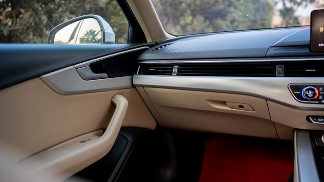 Second-hand 2016 Audi A4 35 TFSi Premium for sale in New Delhi-10