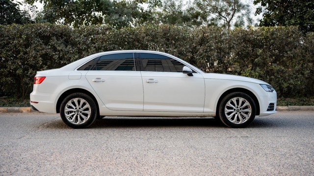 Second-hand 2016 Audi A4 35 TFSi Premium for sale in New Delhi-1