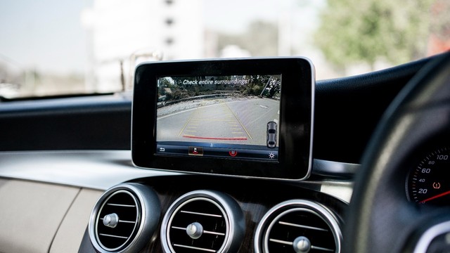 Second-hand 2017 Mercedes-Benz C-Class C 220 CDI Avantgarde for sale in New Delhi-4