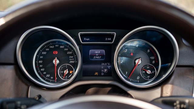 Second-hand 2019 Mercedes-Benz GLE 350d for sale in New Delhi-4