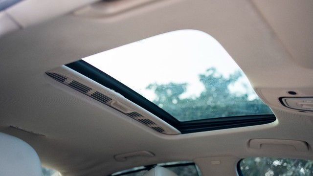 Second-hand 2016 Audi A4 35 TFSi Premium for sale in New Delhi-5