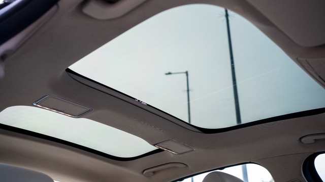 Second-hand 2019 Mercedes-Benz E-Class Exclusive E 200 BSIV for sale in New Delhi-5