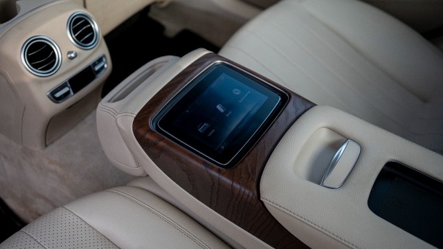 Second-hand 2019 Mercedes-Benz E-Class Exclusive E 200 BSIV for sale in New Delhi-10