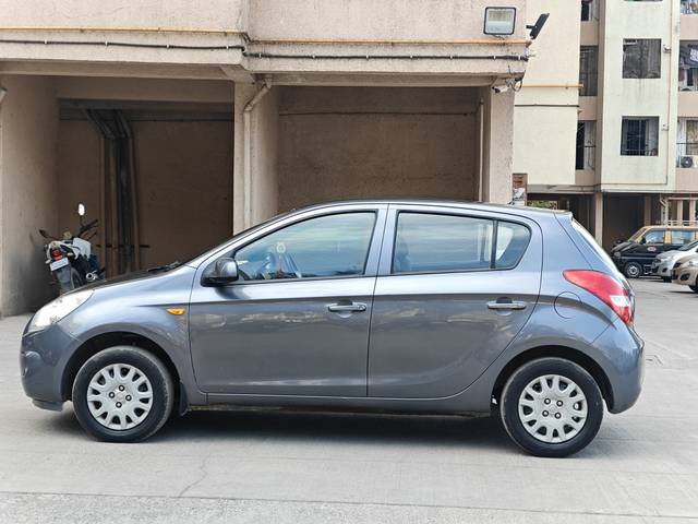 https://images10.gaadi.com/usedcar_image/BC986E62-35F1-4F2E-BA66-FAF33FB25A66/original/a35088a3-fd37-43e8-ad9f-8418a679d3b5.jpg?imwidth=6402