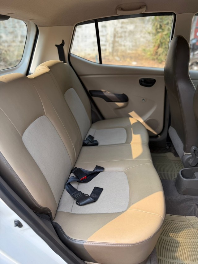 Second-hand 2013 Hyundai i10 Era for sale in Mumbai-9