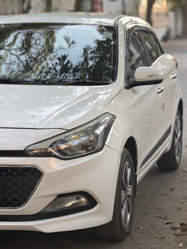 Hyundai i20 Asta 1.2 Second-hand 2015 Hyundai i20 Asta 1.2 for sale in Rajkot-2