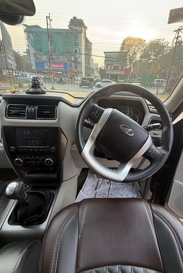 Second-hand 2022 Mahindra Scorpio S11 for sale in Dehradun-11