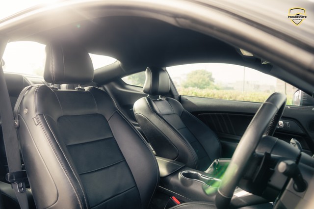 Second-hand 2017 Ford Mustang V8 for sale in New Delhi-10