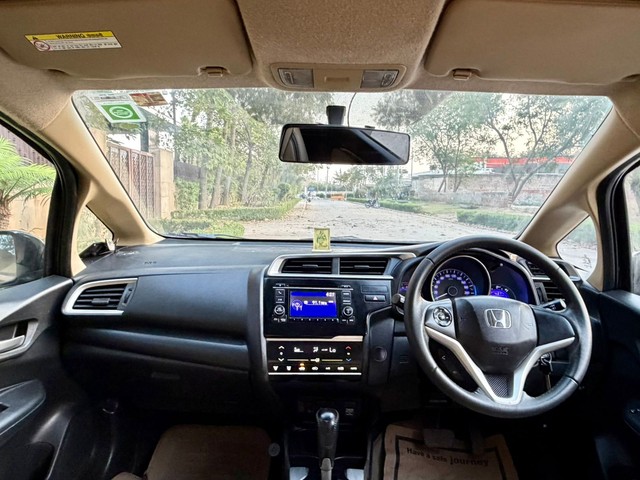 Second-hand 2016 Honda Jazz 1.2 V AT i VTEC for sale in New Delhi-11