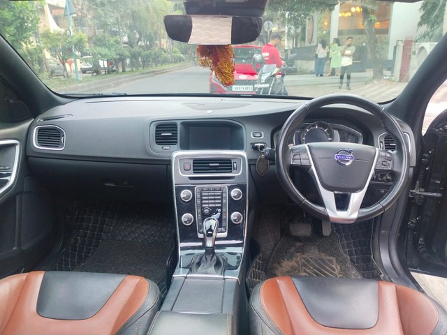 Second-hand 2018 Volvo S60 Cross Country D4 AWD BSIV for sale in Kolkata-13