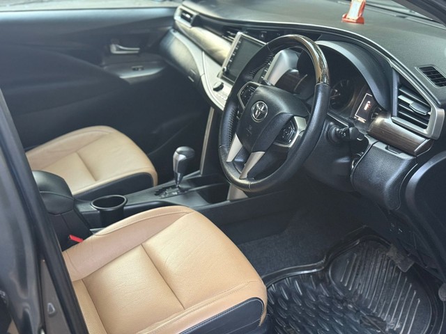 Second-hand 2021 Toyota Innova Crysta 2.4 GX 7 STR AT for sale in New Delhi-6