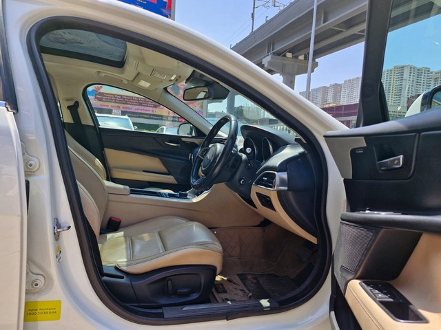 Jaguar XE 2.0L Diesel Prestige Second-hand 2018 Jaguar XE 2.0L Diesel Prestige for sale in Mumbai-11