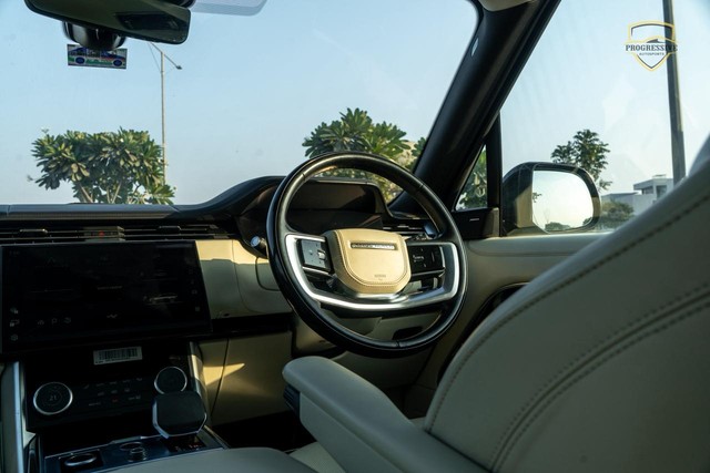 Second-hand 2023 Land Rover Range Rover 3.0 I Diesel LWB HSE for sale in New Delhi-8