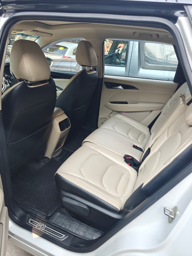 Second-hand 2022 MG Hector Sharp CVT for sale in New Delhi-9