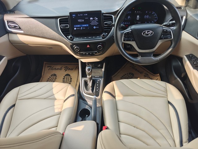 Second-hand 2020 Hyundai Verna SX IVT for sale in New Delhi-12