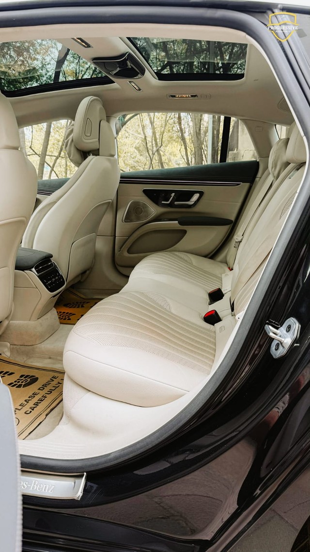 Second-hand 2023 Mercedes-Benz EQS 580 4Matic for sale in New Delhi-5