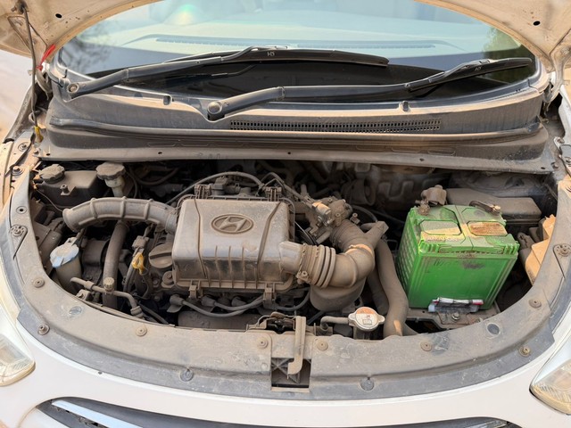 Second-hand 2013 Hyundai i10 Era for sale in Mumbai-4