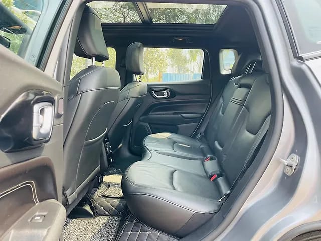 Buy Used Jeep Compass 2.0 Model S Opt 4x4 AT of 2022 model @ 18,45,000 ...