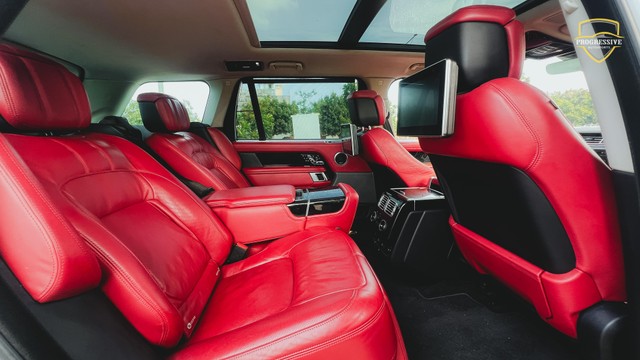 Second-hand 2021 Land Rover Range Rover 3.0 Petrol LWB Vogue SE for sale in New Delhi-7