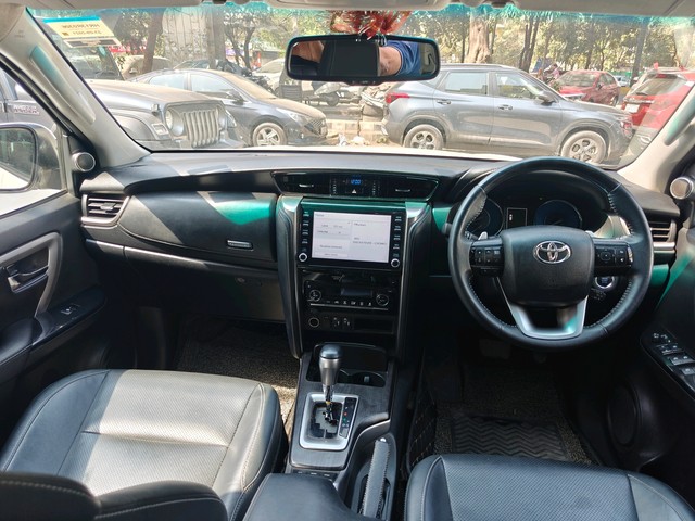 Second-hand 2021 Toyota Fortuner 4X2 Diesel BSVI for sale in New Delhi-3