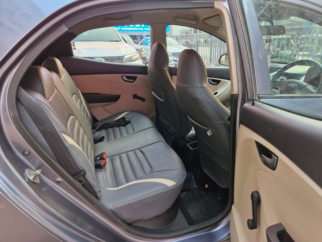 Second-hand 2012 Hyundai EON Sportz for sale in Mumbai-8