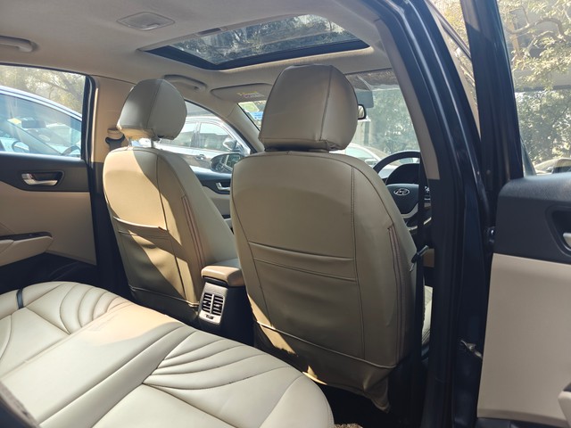 Second-hand 2020 Hyundai Verna SX IVT for sale in New Delhi-11