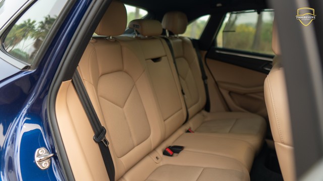 Second-hand 2024 Porsche Macan S for sale in New Delhi-6