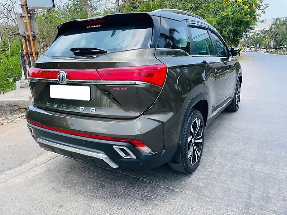 Buy Used MG Hector Savvy Pro CVT 2023-2025 of 2024 model @ 15,95,000 ...