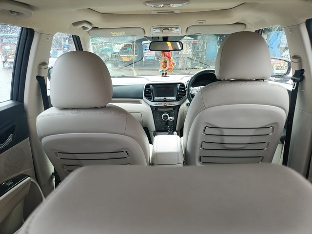 Second-hand 2021 Mahindra XUV300 W8 BSVI for sale in Kolkata-3