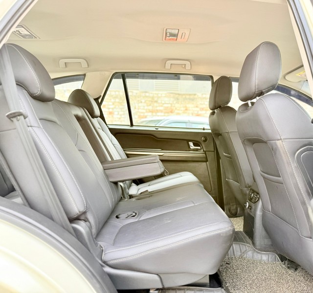 Second-hand 2017 Tata Hexa XTA for sale in Surat-16