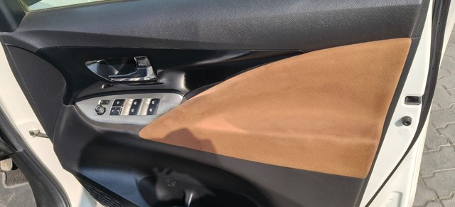 Toyota Innova Crysta 2.4 G MT Second-hand 2020 Toyota Innova Crysta 2.4 G MT for sale in Surat-16