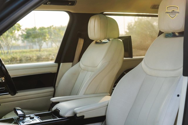 Second-hand 2023 Land Rover Range Rover 3.0 I Diesel LWB HSE for sale in New Delhi-4