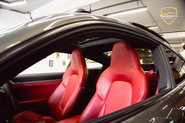 Second-hand 2024 Porsche 911 Carrera S for sale in New Delhi-4