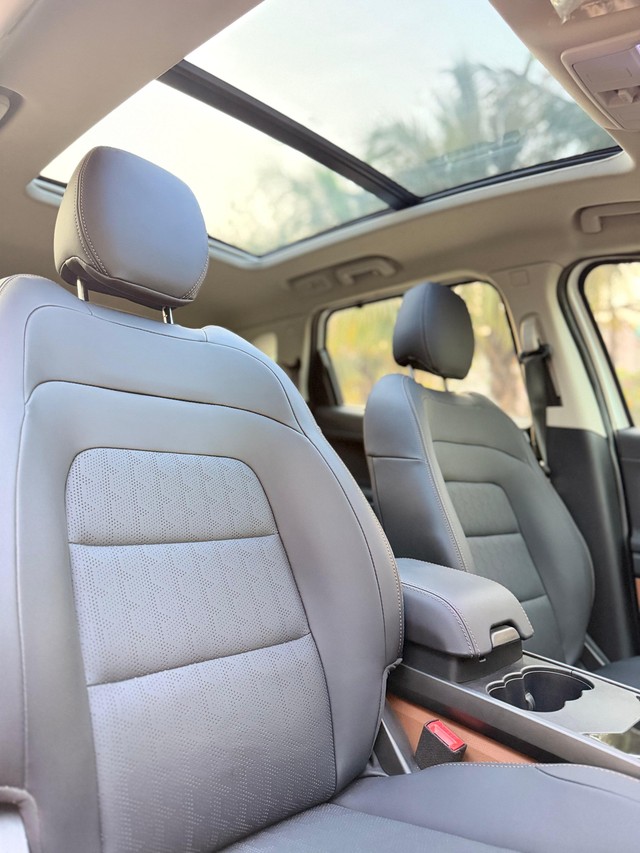 Second-hand 2024 Tata Harrier Adventure Plus AT for sale in Surat-18